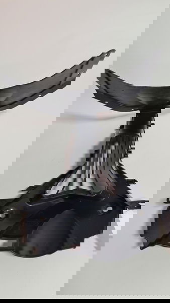 Acabamento Duro Ar Carenagem Frontal Bmw S 1000rr Origi 5746 Preta