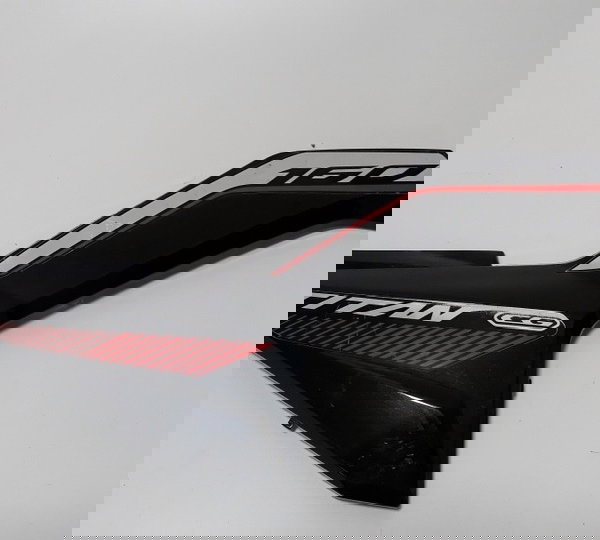 Tampa Lateral Dir Titan 160 16/21 Paralelo 32065 Avaria Preto