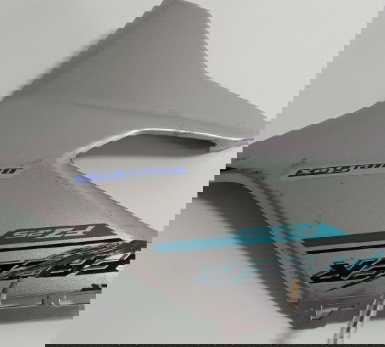 Carenagem Aba Tanque Dir Yamaha Fazer 250 18 (detalhe) 11286 Prateado