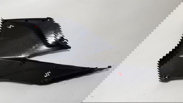 Carenagem Lateral Honda Cb 300 10/15 L/d Orig Detalhe 46457 Preto