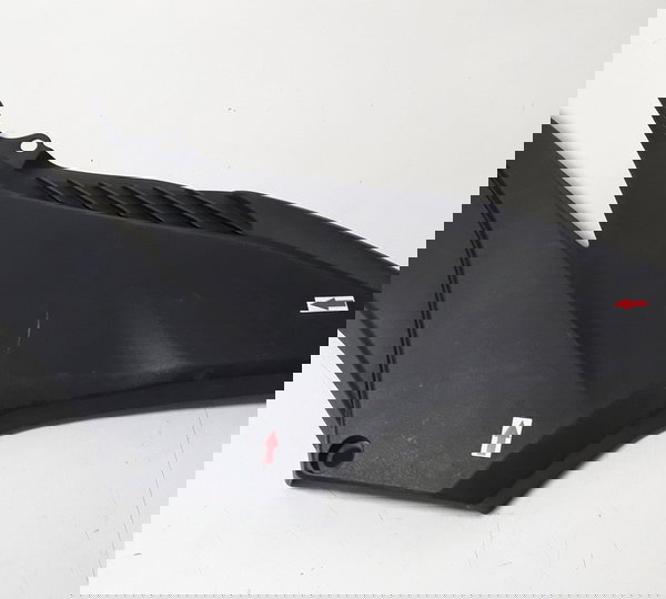 Carenagem Lateral Honda Cb 300 10/15 L/d Orig Detalhe 46458 Preto