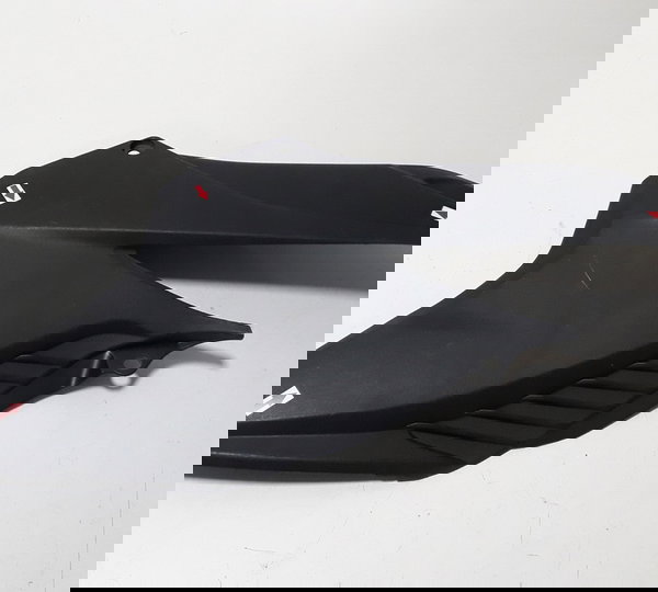 Carenagem Lateral Honda Cb 300 10/15 L/d Orig Detalhe 46458 Preto