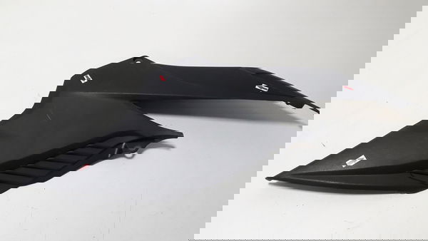 Carenagem Lateral Honda Cb 300 10/15 L/d Orig Detalhe 46458 Preto