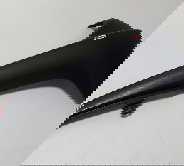 Carenagem Lateral Tanque Cb 300 10/12 L/d Avaria 46464 Preto