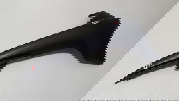 Carenagem Lateral Tanque Cb 300 10/12 L/d Avaria 46464 Preto