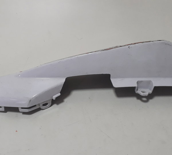 Carenagem Rabeta Factor 125 09/13 L/e Orig Detalhes 46400 Branco