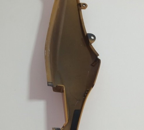 Carenagem Rabeta Traseira Esq Cb 300 2011/15 Avaria (11939) Dourado