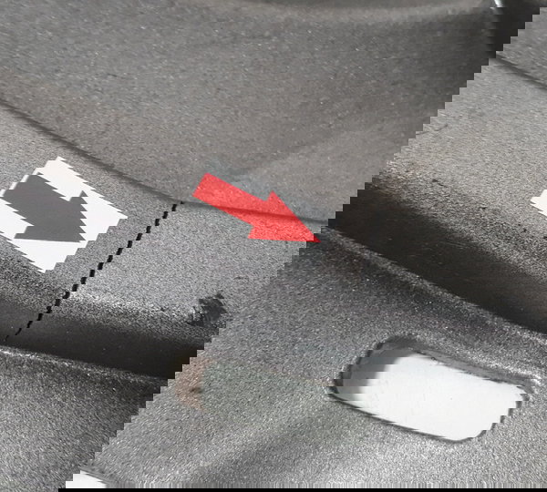 Carenagem Barra Seta Tenere 250 L/e Orig Avarias 46388 Prateado