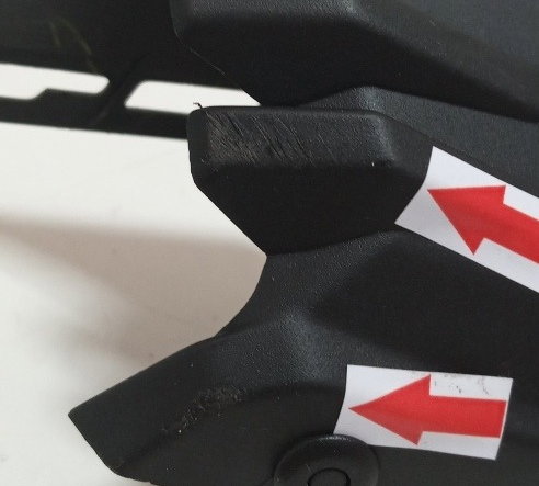 Acabamento Rabeta Dir Yamaha Fazer 250 18/20 Avaria 18437 Preto