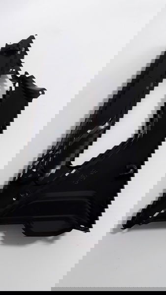 Acabamento Interno Esq Yamaha Fazer250 18/20 (detalhe) 11337
