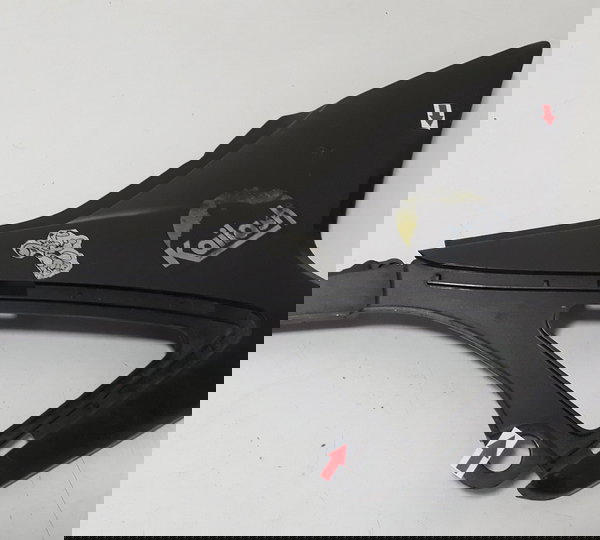 Carenagem Tampa Lateral Bros 150 09/13 L/d Quebrada 11767 Cinza-escuro