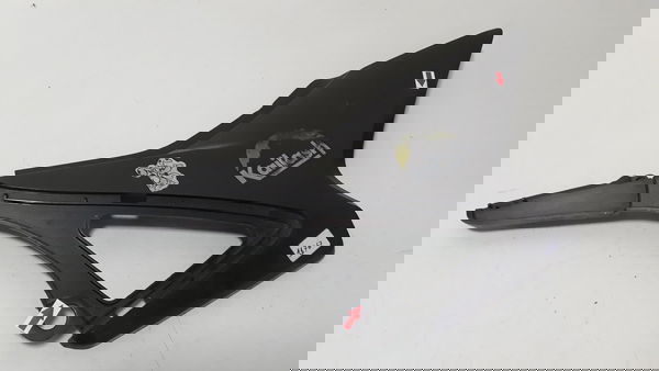 Carenagem Tampa Lateral Bros 150 09/13 L/d Quebrada 11767 Cinza-escuro