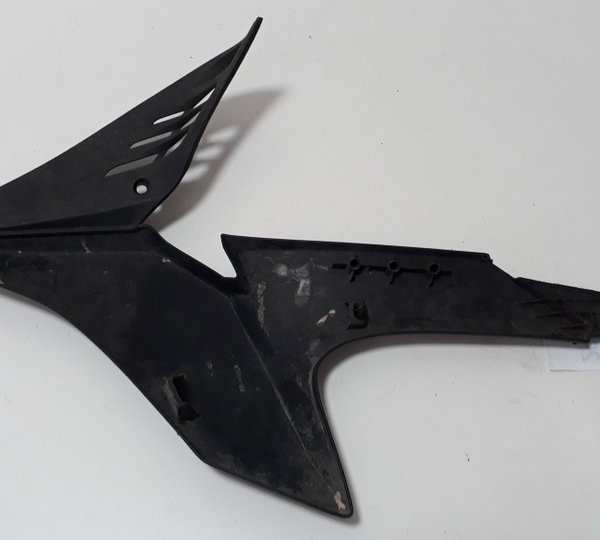 Acabamento Aba Dir Honda Bros 160 Ori 29881 Avaria Preto