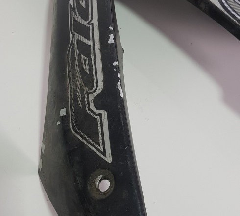 Acabamento Aba Tanque L/d Honda Falco Original 11693 Não Se Aplica