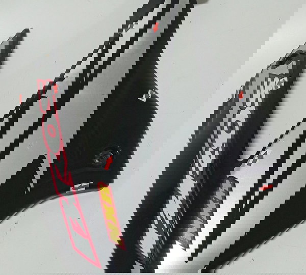 Carenagem Aba Lateral Esq Honda Bros 06/07 Orig Avaria 15047 Preto