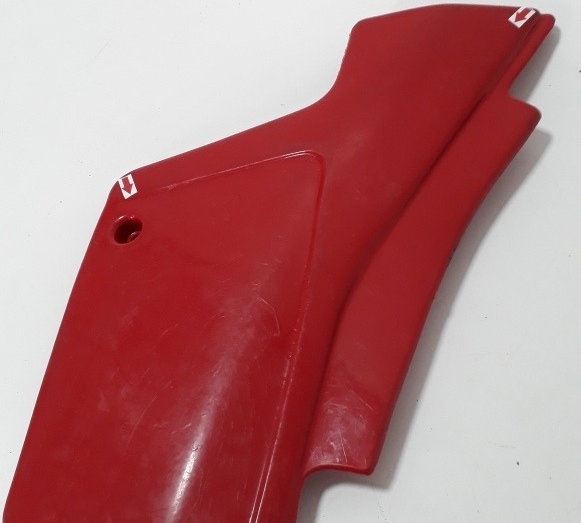 Carenagem Tampa Lateral Esq Honda Xl 250r 82/87 Avaria 31505 Vermelho