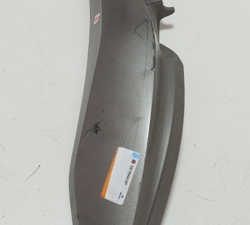 Carenagem Rabeta Dir Cb 600f Hornet 08/11 Orig Avaria 21051 Prateado