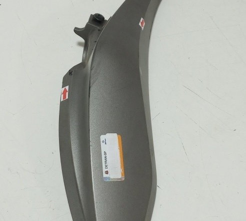 Carenagem Rabeta Esq Cb 600f Hornet 08/11 Trincada 21052 Prateado