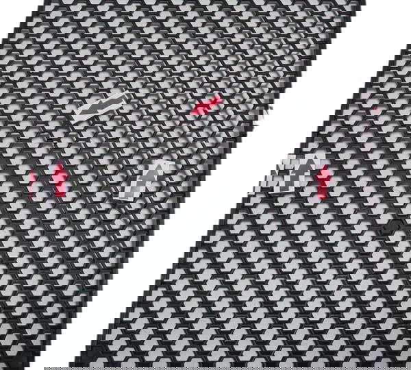 Grade Radiador Triumph Tiger 900 Original Descrição 45951 Preto