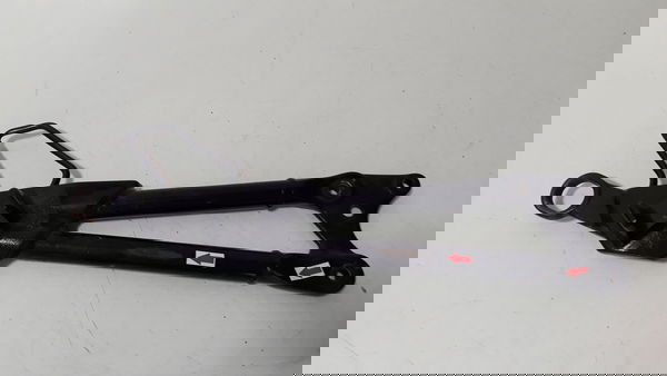 Bacalhau Traseiro Bmw G310 Gs L/d Orig Detalhe 44708