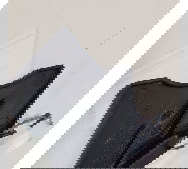 Fixador Esq Carenagem Inferior Honda Elite 125 19 23 44591  Preto