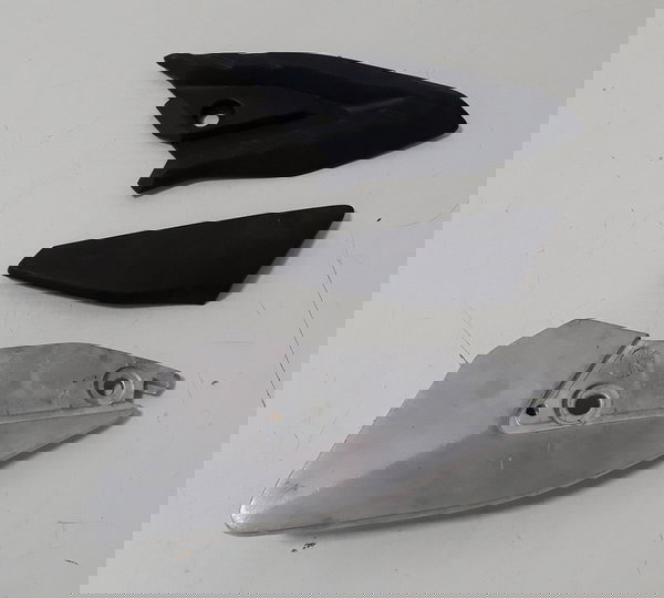 Pedaleira Traseira Honda Pcx 150 19/22 L/d Ori Detalhe 43826