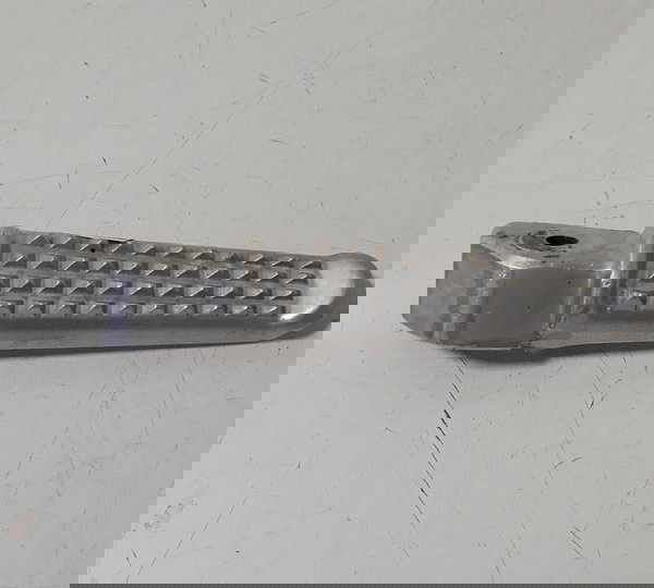 Pedaleira Traseira Cbr 1100 Xx Blackbird 01/01 L/d 43122