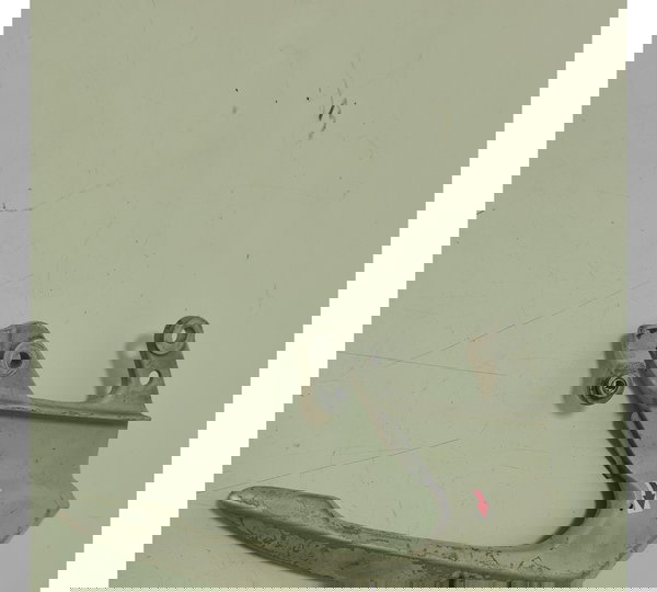 Alça Traseira Dir Honda Cg 160 Titan 16/24 Descrição 42846 Prateado