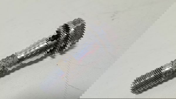 Parafuso Resfriador Óleo Honda Cbr 1000 Rr 08-11 Orig 36272