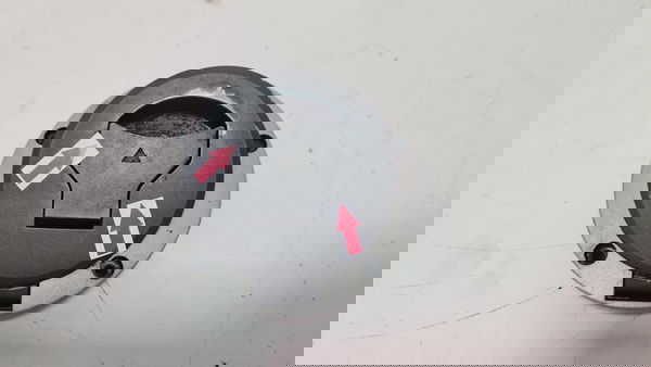 Tampa Tanque Combustive Xre 300 2016 S/chave Descrição 42753
