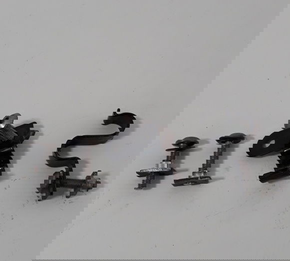 Parafuso Fixação Paralama Dianteiro Er6 N 11/11 Orig 37881 Prateado