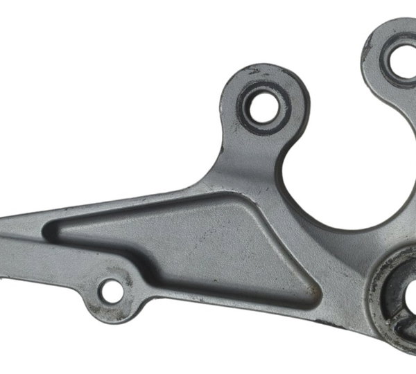 Suporte Pedaleira Diant Direita Suzuki Gsx-r Srad 1000 11-16 Prateado