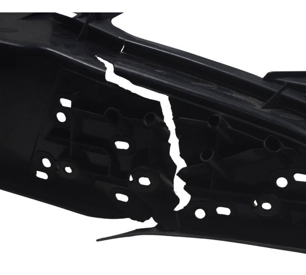 Assoalho Estribo Esq C/ Avaria Yamaha N-max 160 17-20 Orig