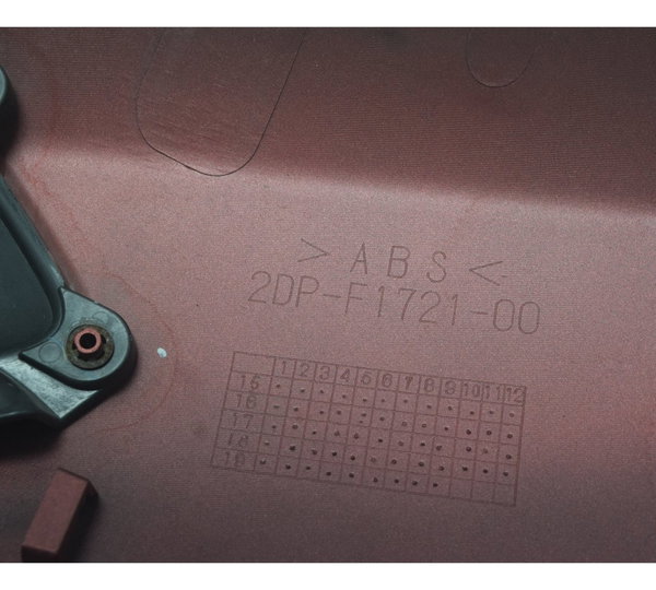 Carenagem Rabeta Dir C/ Avaria Yamaha N-max 160 17-20 Orig