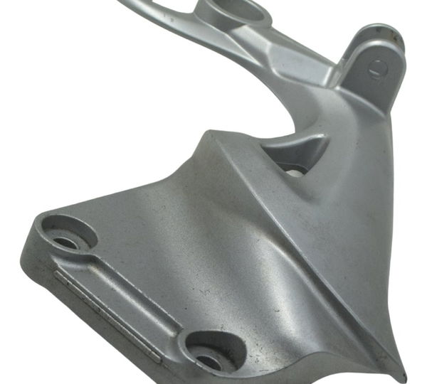 Suporte Pedaleira Tras Esq Suzuki Gsx-r 1300 Hayabusa 09-19