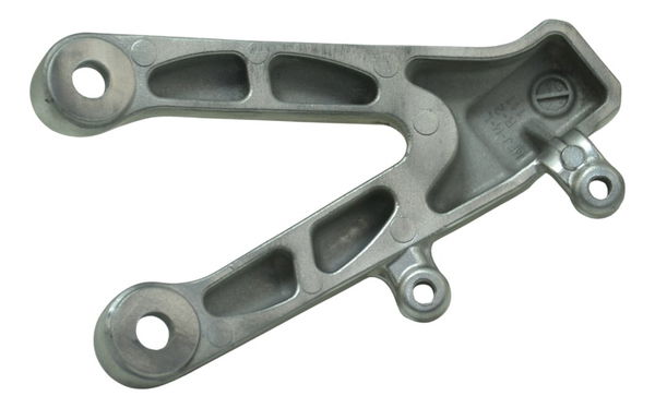 Suporte Pedaleira Dianteira Dir Honda Cbr 600 Rr 07-14 Orig