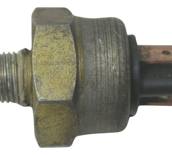 Sensor Interruptor Freio Tras Harley Softail Fat Boy 12-15