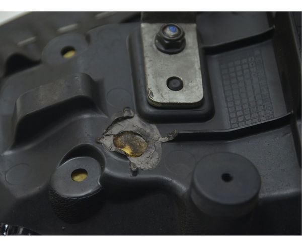 Banco Traseiro C/ Avaria Yamaha Mt 03 16-19 Original Preto