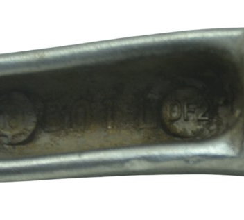 Pedaleira Traseira Esq C/ Detalhes Yamaha Mt 03 16-19 Orig