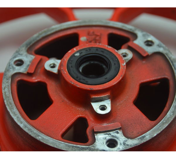 Roda Traseira Yamaha Mt 03 16-19 Original Vermelho