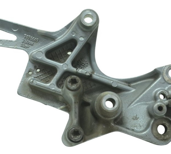 Suporte Pedaleira Dianteira Esq Bmw F 800 R 10-14 Original