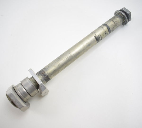 Eixo Roda Traseira Suzuki Gsx-r Srad 750 11-14 Original