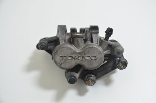 Pinça De Freio Dianteira Dir Suzuki Gsx 650 F 2008 Carburada