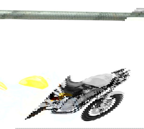 Eixo Roda Traseira Honda Cb 600f Hornet 04-07 Original