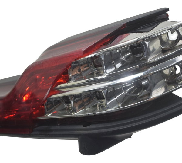 Lanterna Tras Tour Pack Avar Harley Road Glide Touring 17-19