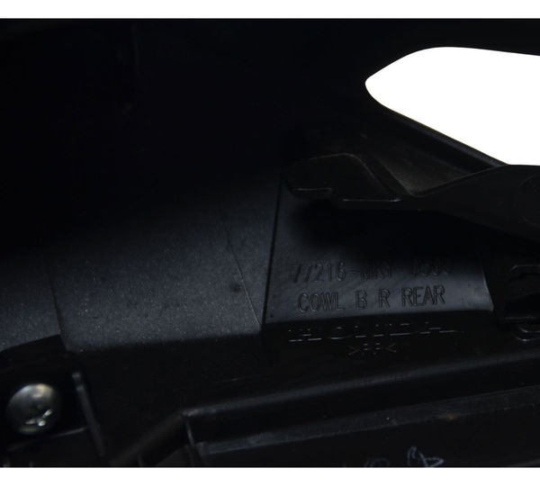 Carenagem Rabeta Direita Honda Cb 650 R 20-24 Original