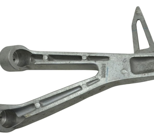 Suporte Pedaleira Tras Dir Honda Cb 650 R 20-24 Original