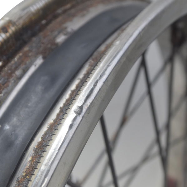 Roda Traseira C/ Detalhes Honda Xre 190 19-24 Original Roda Traseira C/ Detalhes Honda Xre 190 19-24 Original