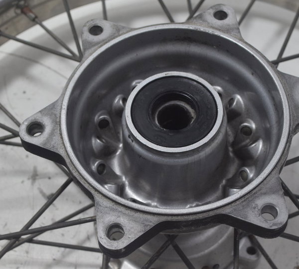 Roda Traseira C/ Detalhes Honda Xre 190 19-24 Original