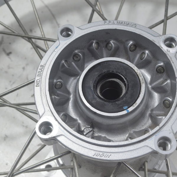 Roda Traseira C/ Detalhes Honda Xre 190 19-24 Original Roda Traseira C/ Detalhes Honda Xre 190 19-24 Original